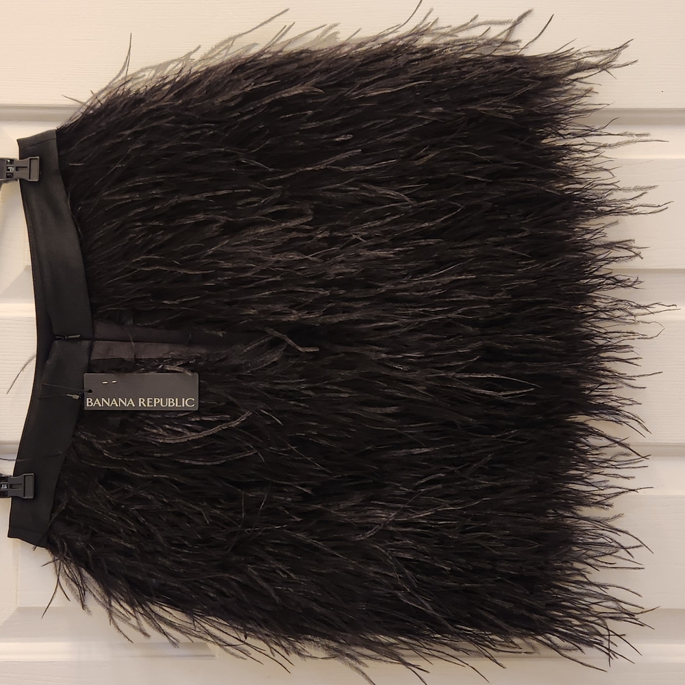 Banana Republic Black Feather Skirt